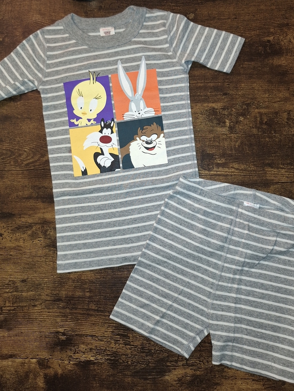 Hanna Andersson Kids Gray Stripe Looney Tunes Pajama Set - Tweety, Bugs